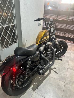 HARLEY-DAVIDSON SPORTSTER FORTY-EIGHT 